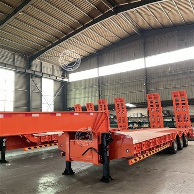 Semi-trailer Lowbed Tangga Mekanis-